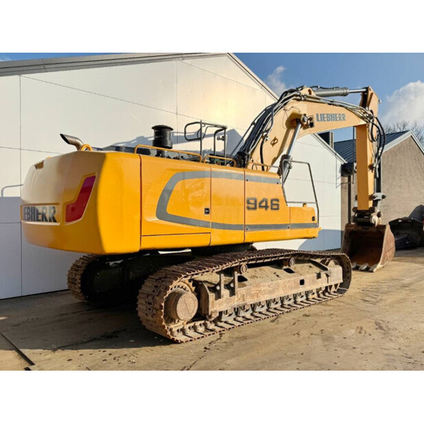 2018 ليبهير R946LC-43803517