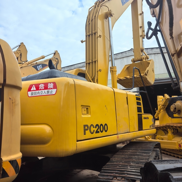 2019 Komatsu PC200-6-43804827
