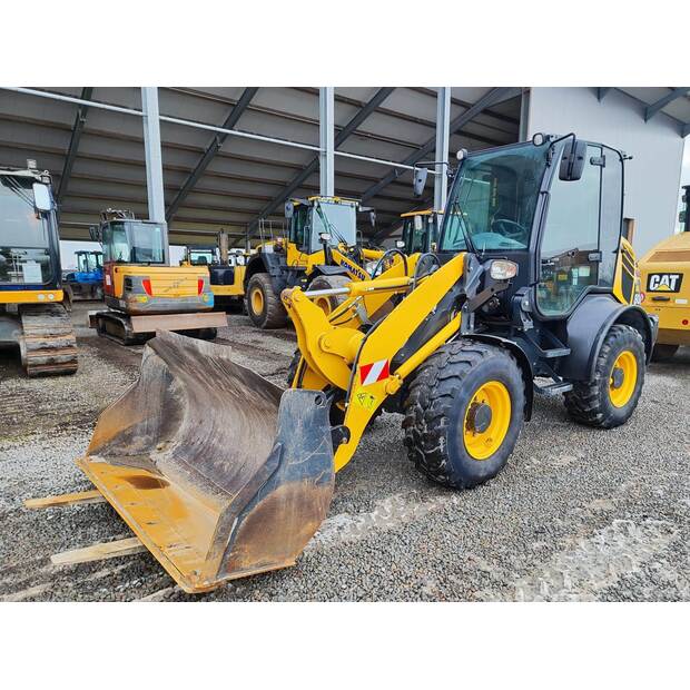 2023 Komatsu WA80M-43812356