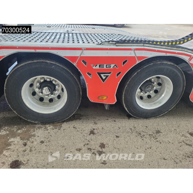 2025 Vega OTHERS-43820944