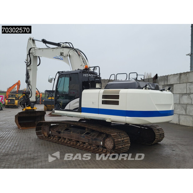 2018 هيتاشى ZX250LC-6-43821288