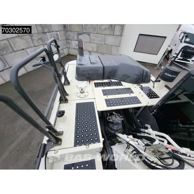 2018 هيتاشى ZX250LC-6-43821315