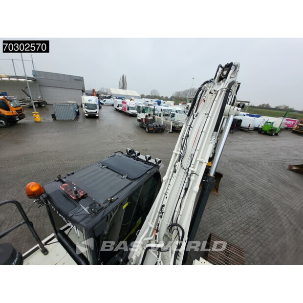 2018 هيتاشى ZX250LC-6-43821323