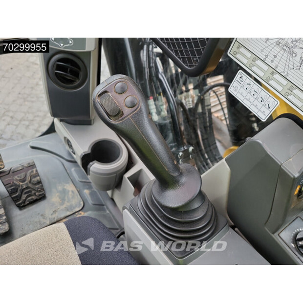 2017 Caterpillar 326F LN-43821515