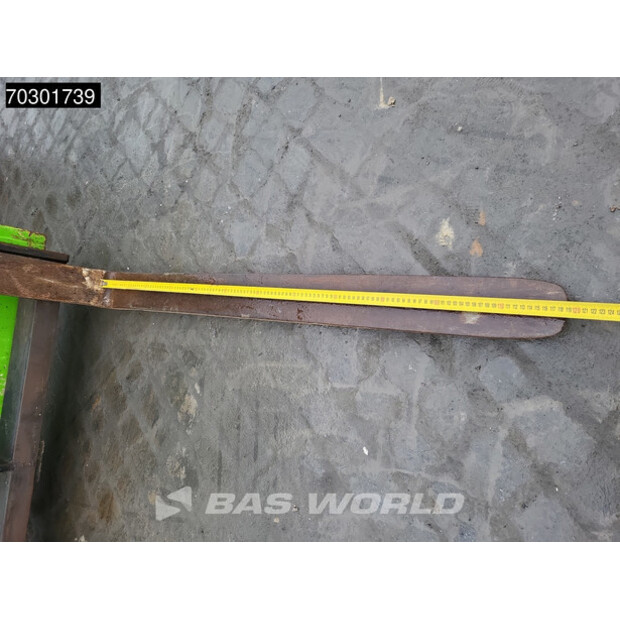 2019 ميرلو P40.17-43821725