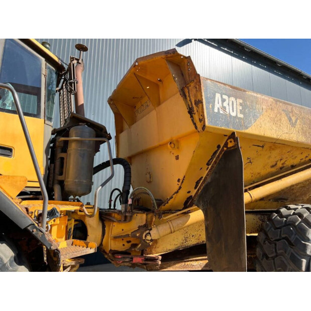 2010 فولفو A30E-43825091