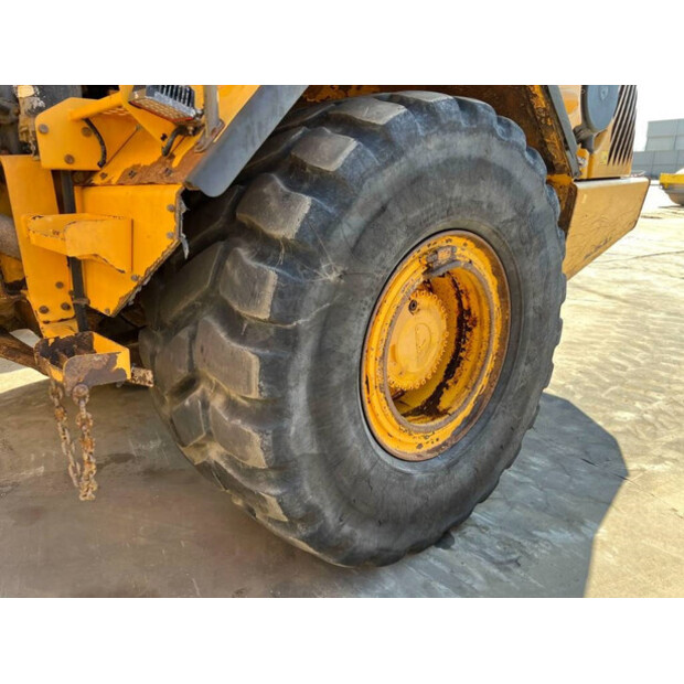 2010 فولفو A30E-43825101