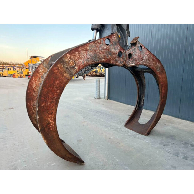 2012 FUCHS MHL454-43825459