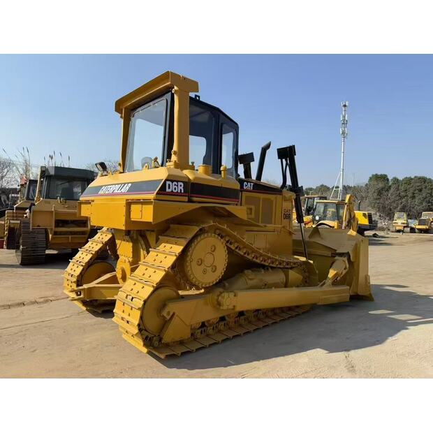 2024 Caterpillar D6R-43825713