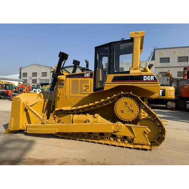 2024 Caterpillar D6R-43825716