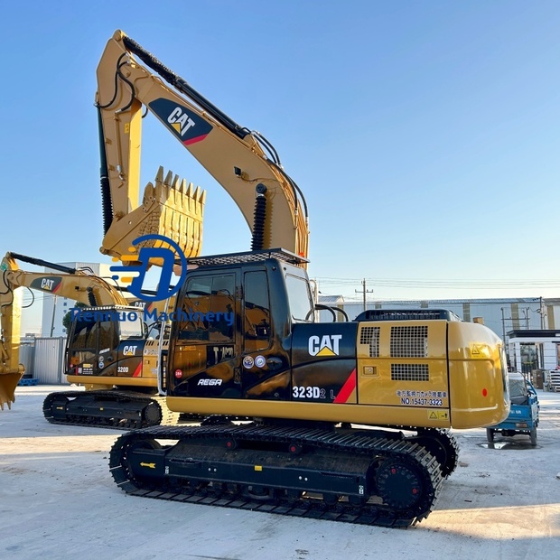 2024 Caterpillar 323D2L-43825789