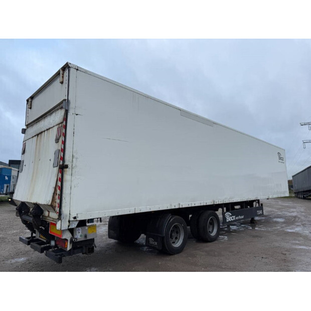 2003 جورينفاجن DRO-12-20B-43826326