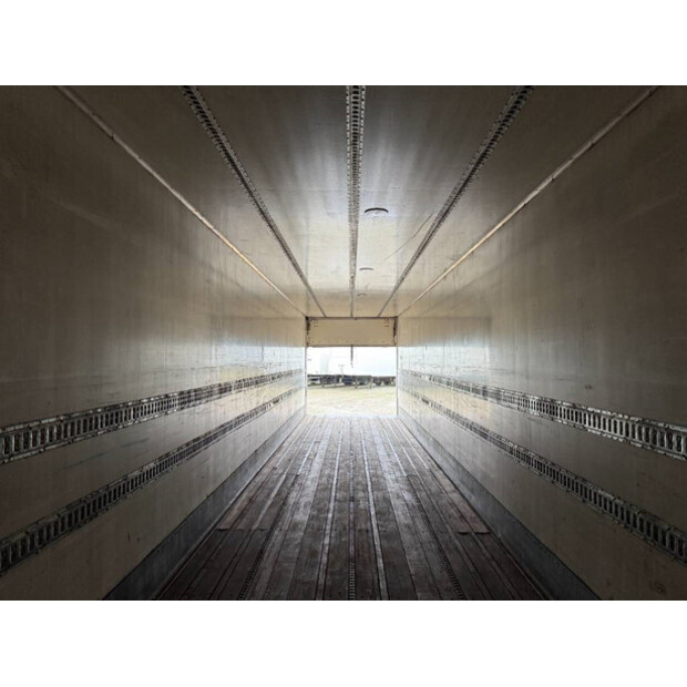 2003 جورينفاجن DRO-12-20B-43826345