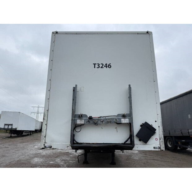 2001 جورينفاجن DRO-12-20B-43826357