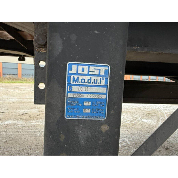 2001 جورينفاجن DRO-12-20B-43826365