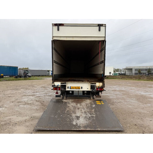 2001 جورينفاجن DRO-12-20B-43826367