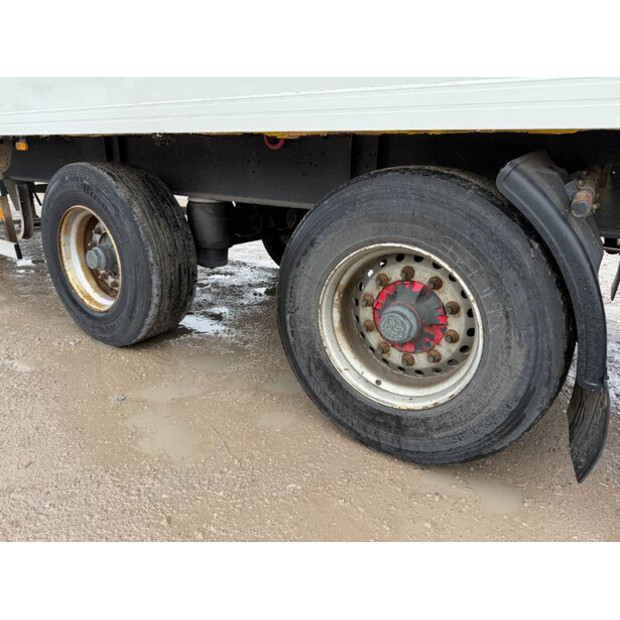 2005 جورينفاجن DRO-12-20B-43826432