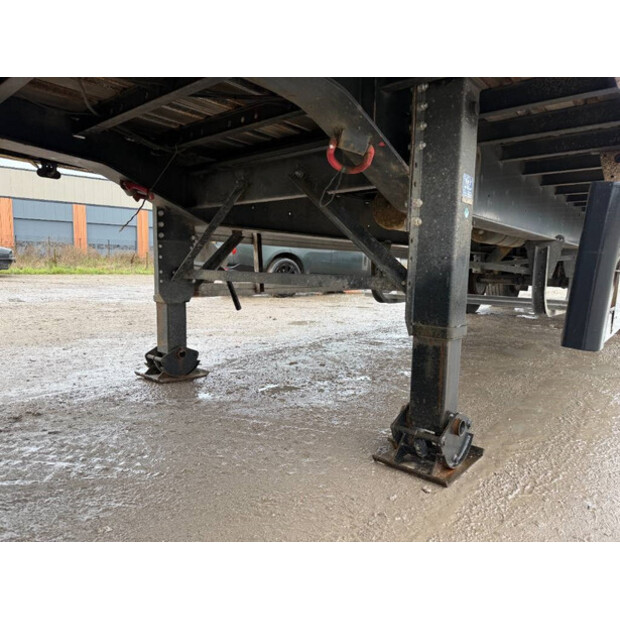 2005 جورينفاجن DRO-12-20B-43826436