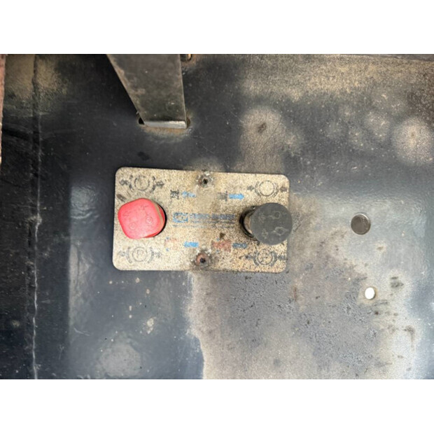 2005 جورينفاجن DRO-12-20B-43826440