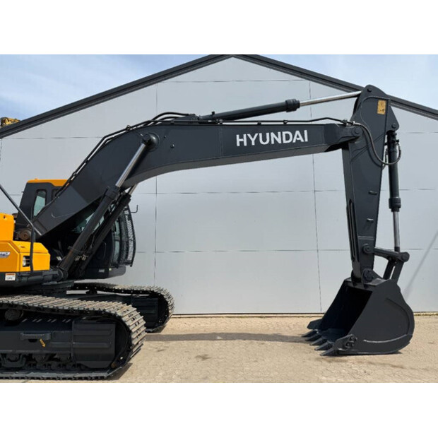 2025 Hyundai R215-43826582