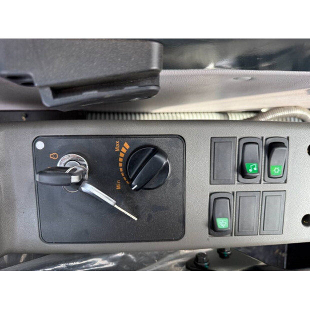 2025 Hyundai R215-43826594