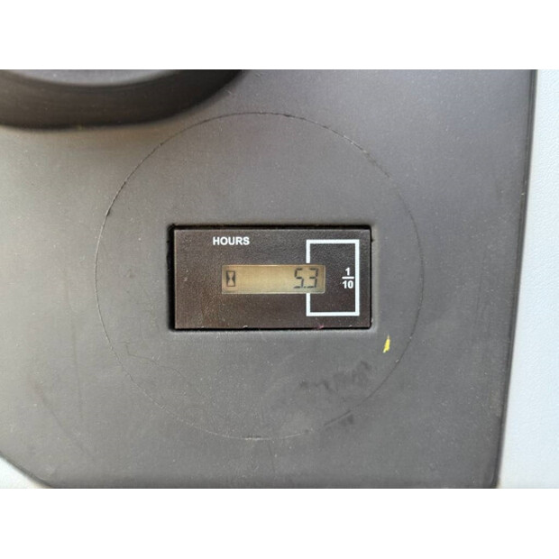 2025 Hyundai R215-43826595