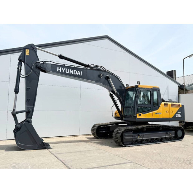 2025 Hyundai R215-43826597