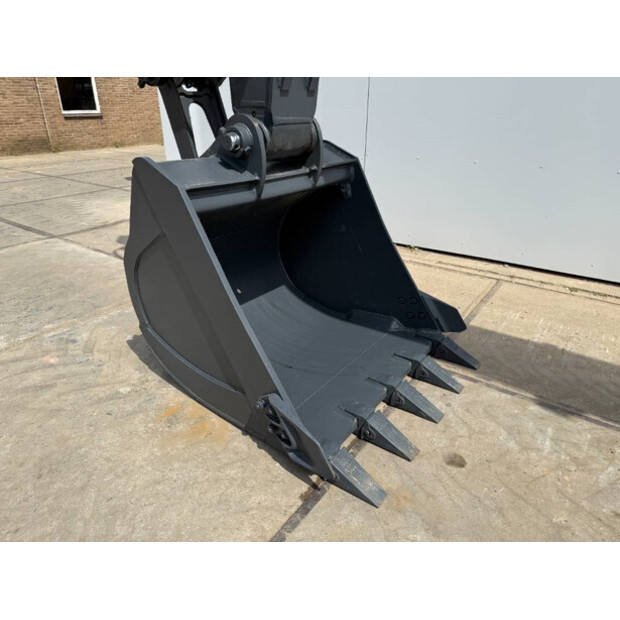 2025 Hyundai R215-43826609