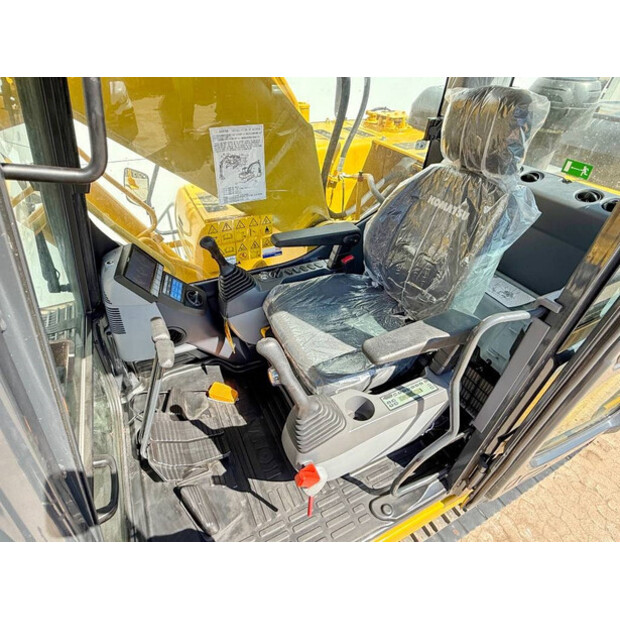 2025 Komatsu PC210-10M0-43826667