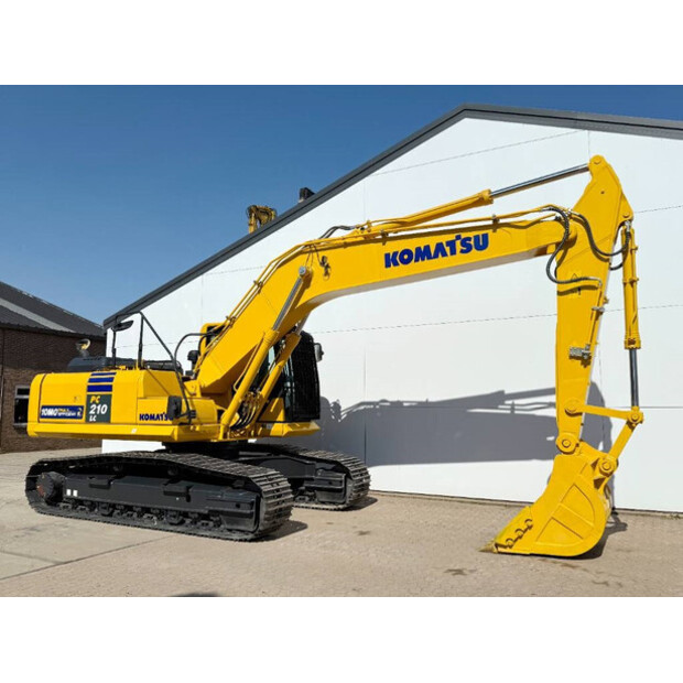 2025 Komatsu PC210LC-10M0-43826724
