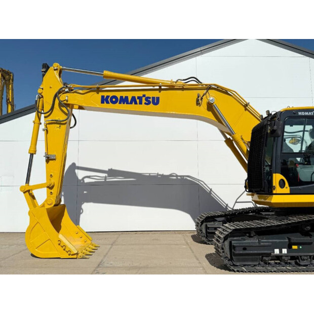 2025 Komatsu PC210LC-10M0-43826728