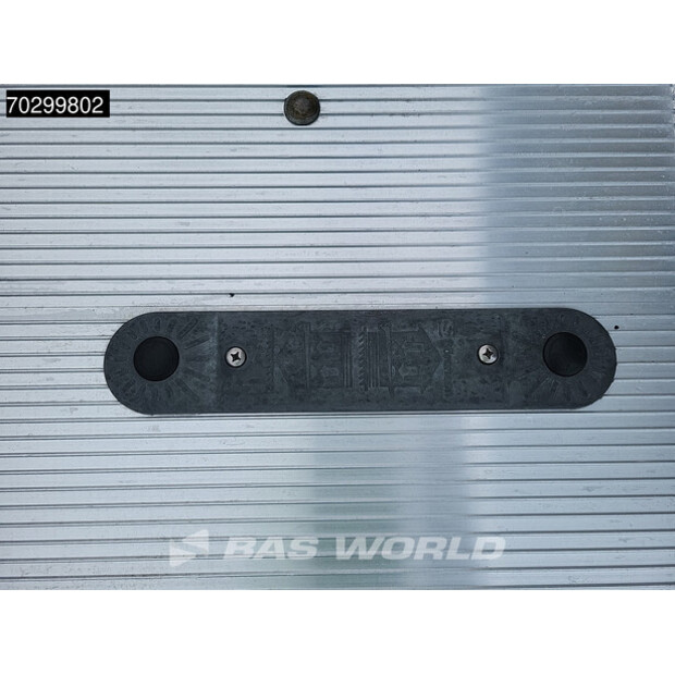 2021 ميتسوبيشي 7C18-43827296