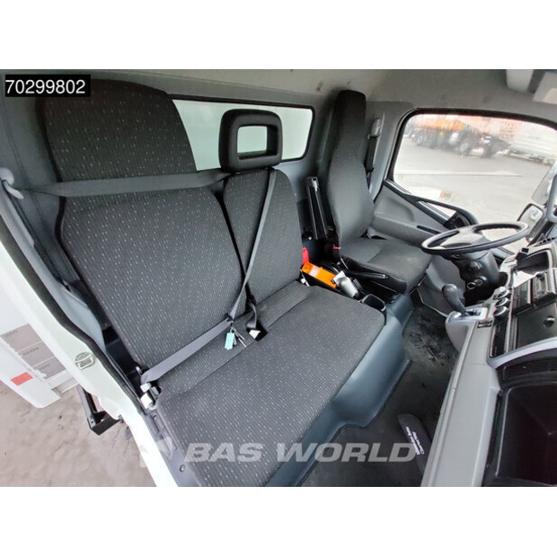 2021 ميتسوبيشي 7C18-43827303