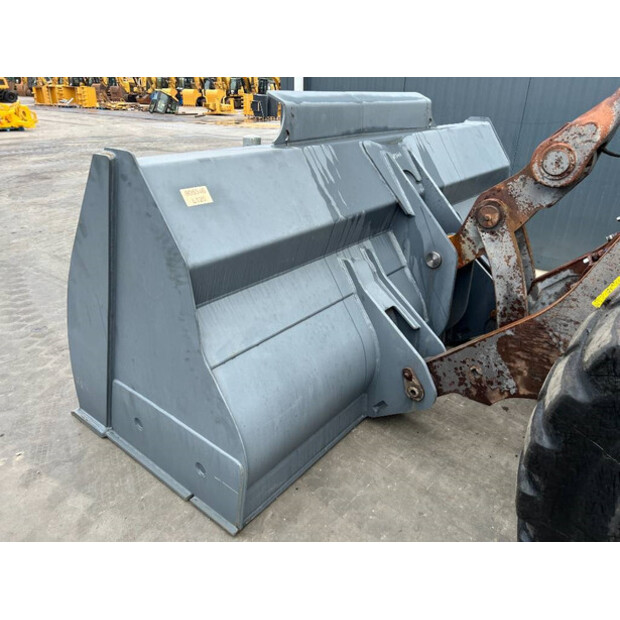 2017 Volvo L120H-43828639