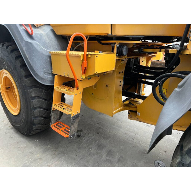 2017 Volvo L120H-43828646