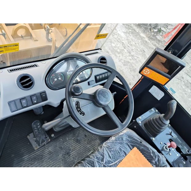 2022 SEM 655F-43828902