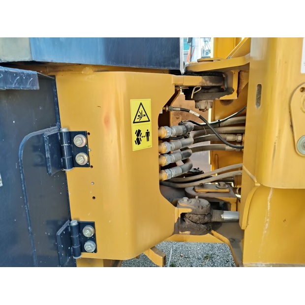 2021 SEM 632D-43828934