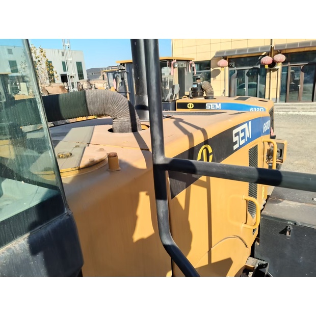 2022 SEM 660D-43828938