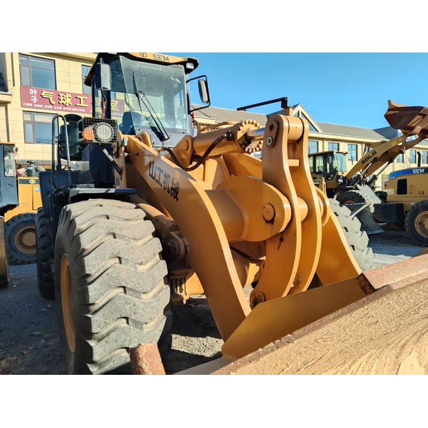 2022 SEM 660D-43828939