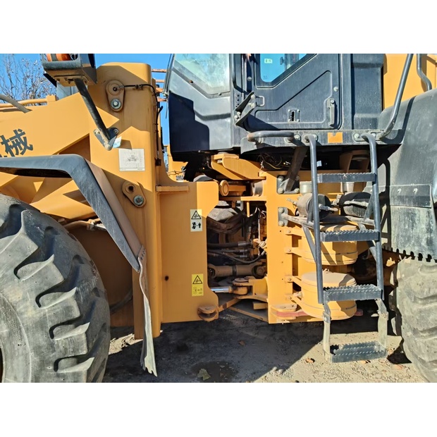 2022 SEM 660D-43828940