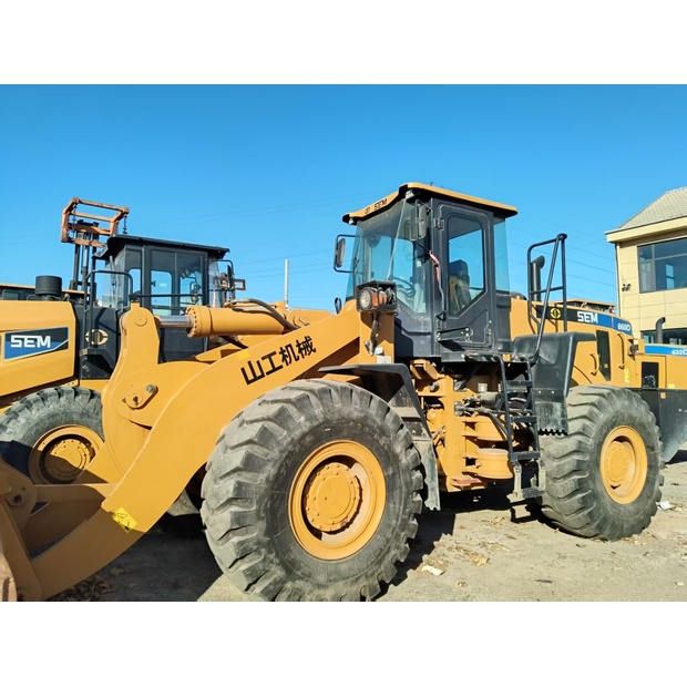 2022 SEM 660D-43828944