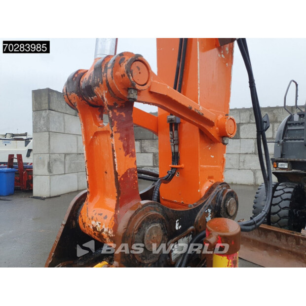 2010 Hitachi ZX140W-3-43829384