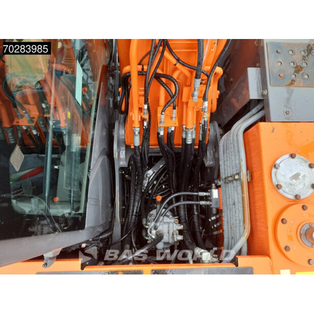 2010 Hitachi ZX140W-3-43829386