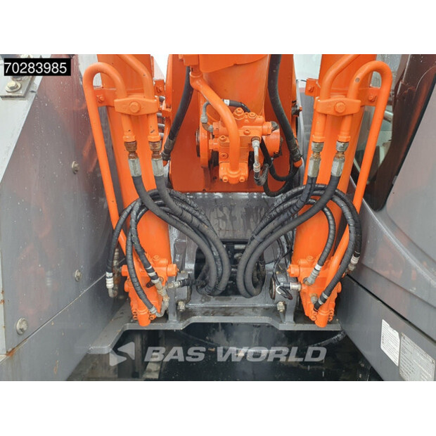 2010 Hitachi ZX140W-3-43829388