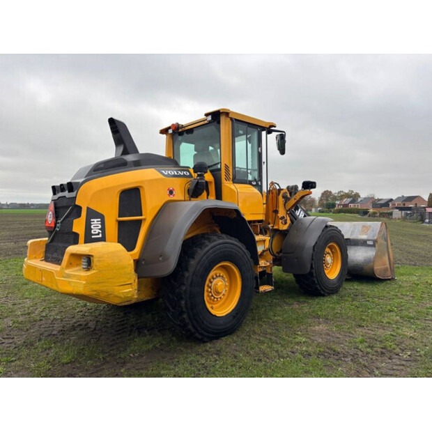 2017 فولفو L90H-43829427