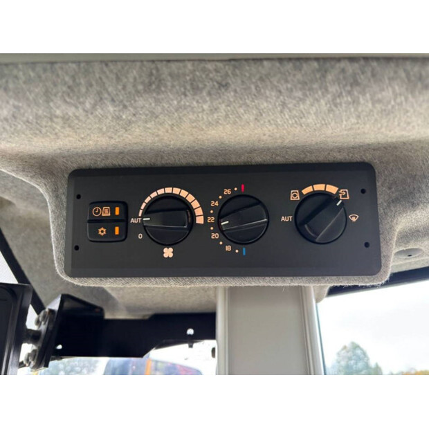 2017 فولفو L90H-43829432