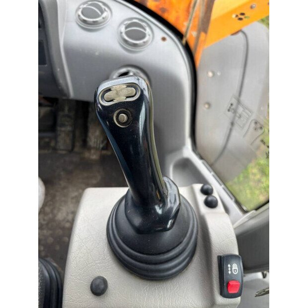 2017 فولفو L90H-43829435