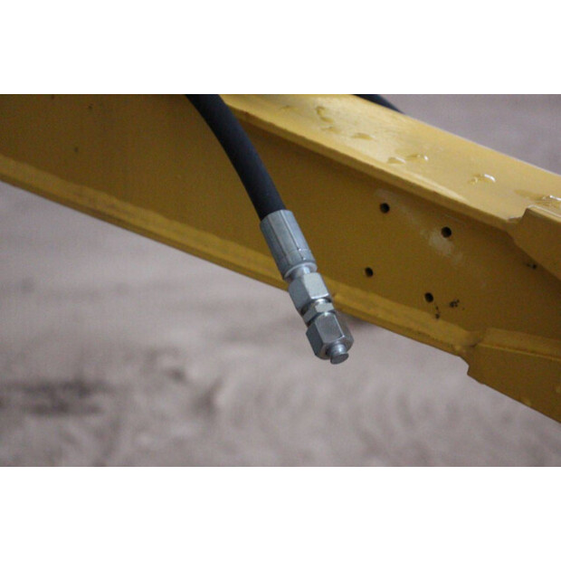 2024 إيه جي تي إندستريال QH13R-43829522