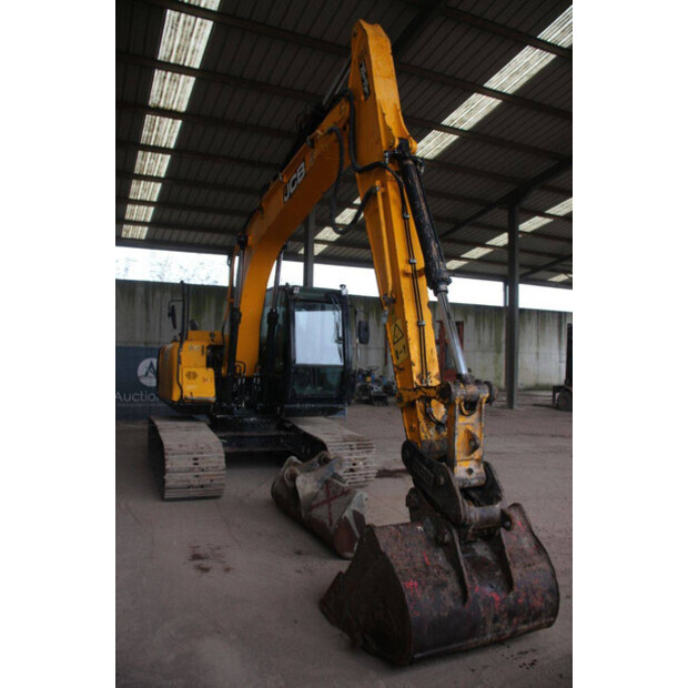 2018 JCB JS131LC-43829560