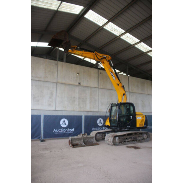 2018 JCB JS131LC-43829590